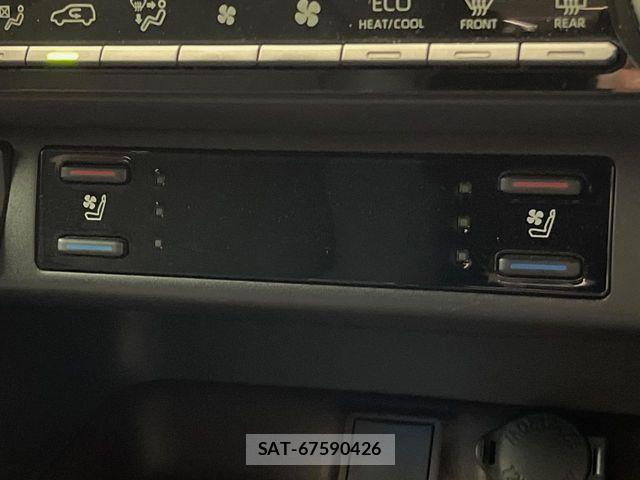 Toyota RAV4 2022-02 8209834-8