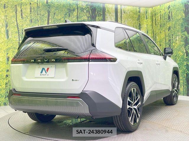 Toyota RAV4 2026-06 8231586-16