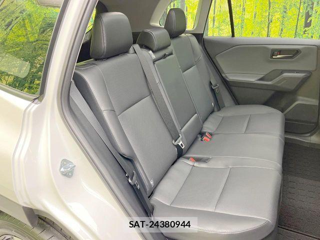 Toyota RAV4 2026-06 8231586-8