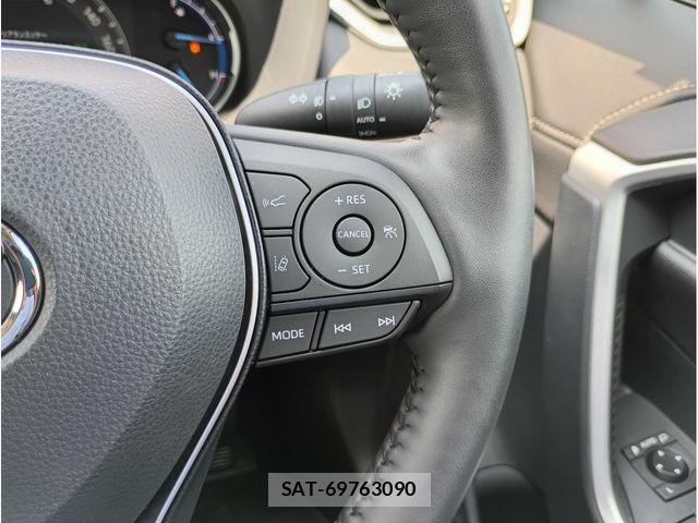 Toyota RAV4 2021-08 8231593-13