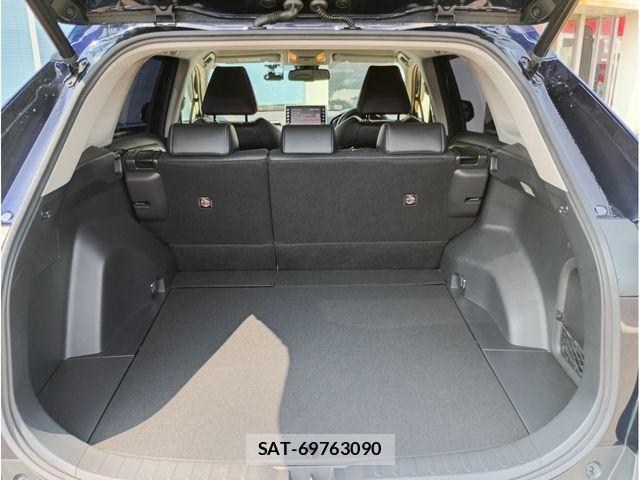 Toyota RAV4 2021-08 8231593-18