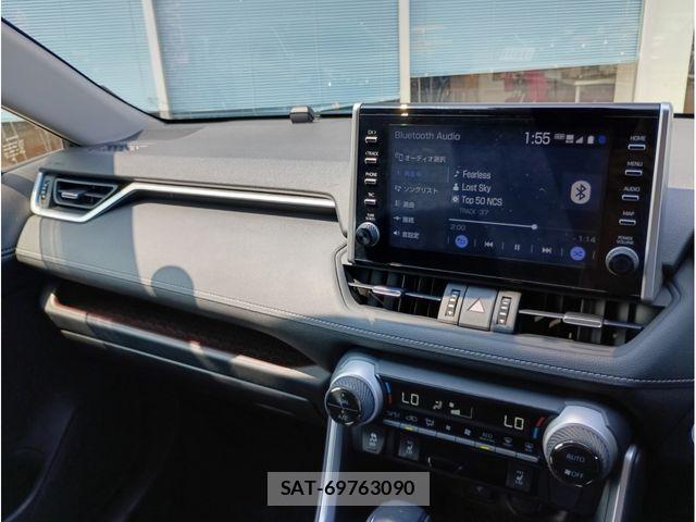 Toyota RAV4 2021-08 8231593-6