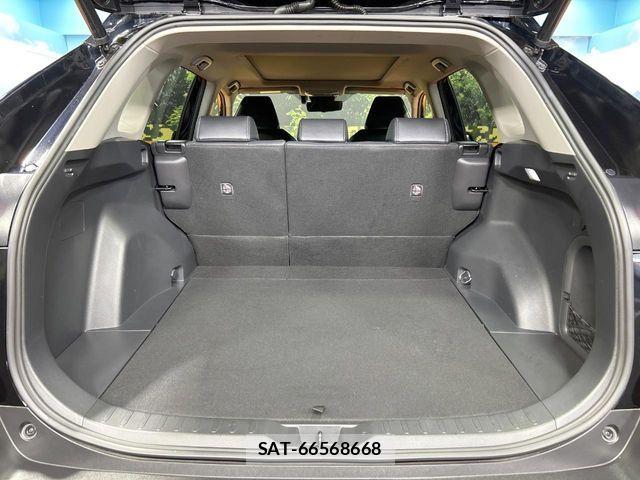 Toyota RAV4 2023-04 8231588-9