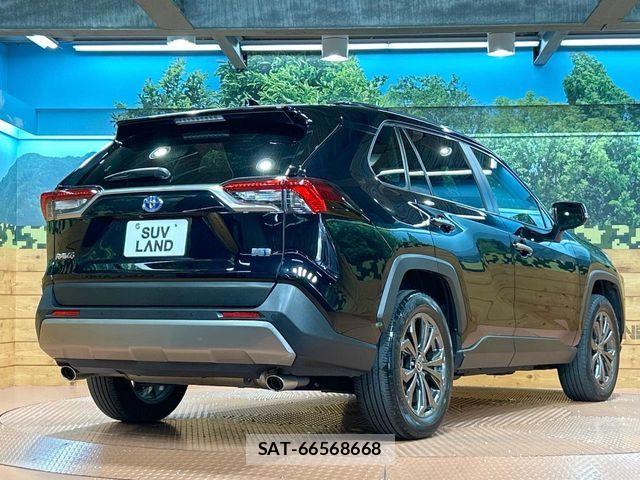 Toyota RAV4 2023-04 8231588-16