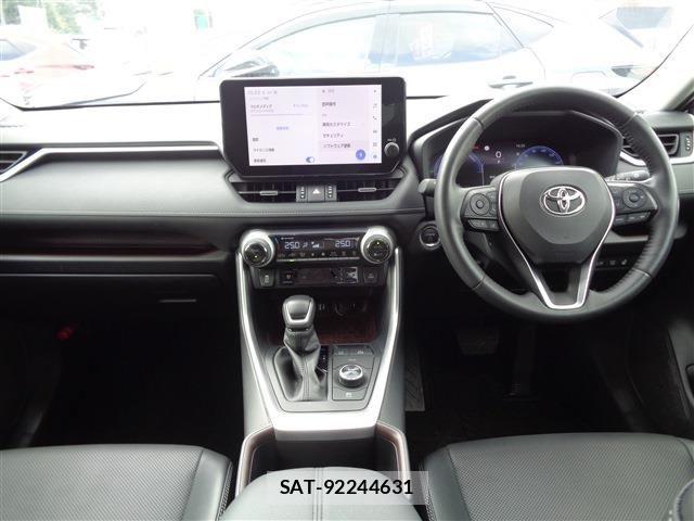 Toyota RAV4 2024-06 8231590-12