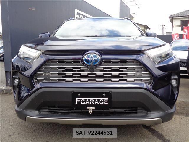 Toyota RAV4 2024-06 8231590-1