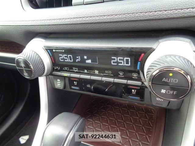 Toyota RAV4 2024-06 8231590-23