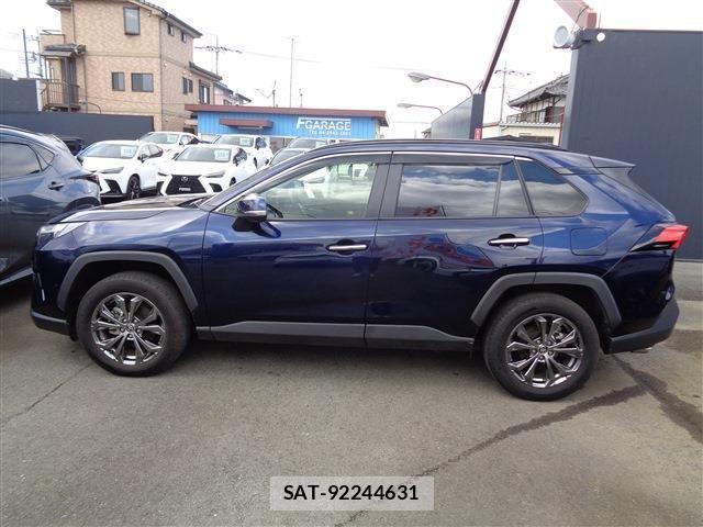 Toyota RAV4 2024-06 8231590-4