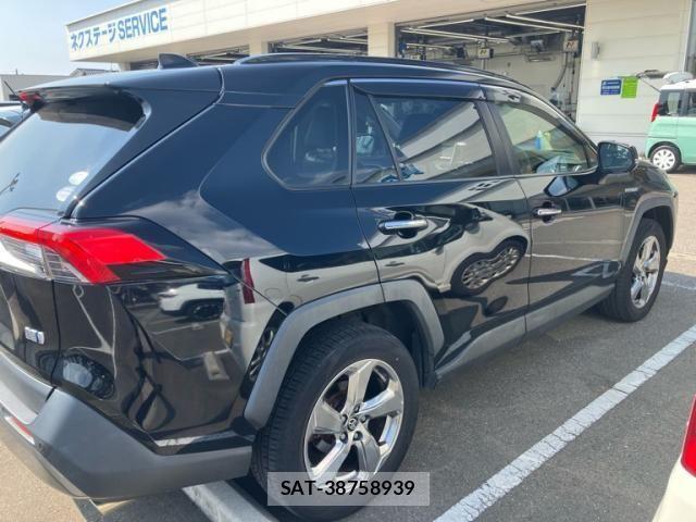Toyota RAV4 2019-12 8231592-5