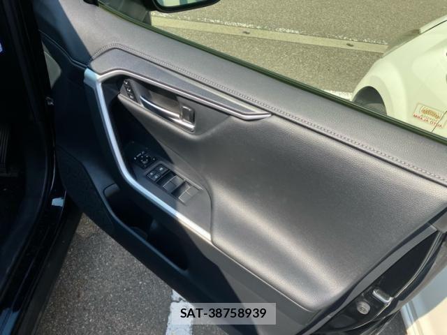 Toyota RAV4 2019-12 8231592-7