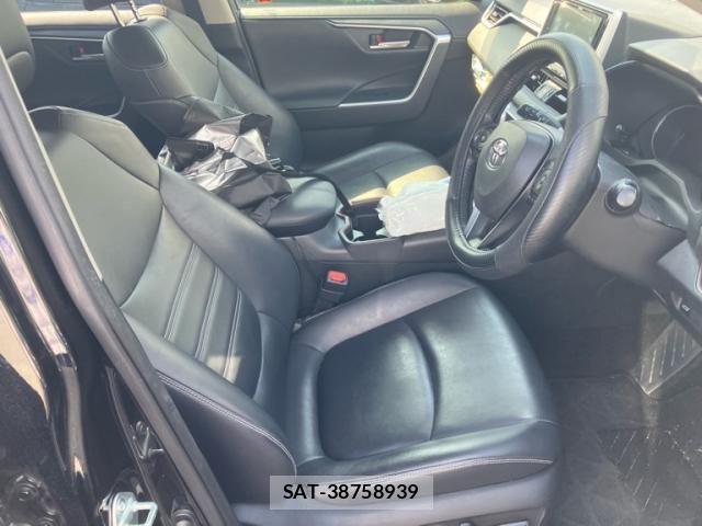 Toyota RAV4 2019-12 8231592-8