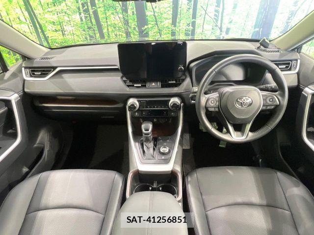 Toyota RAV4 2024-06 8246508-1