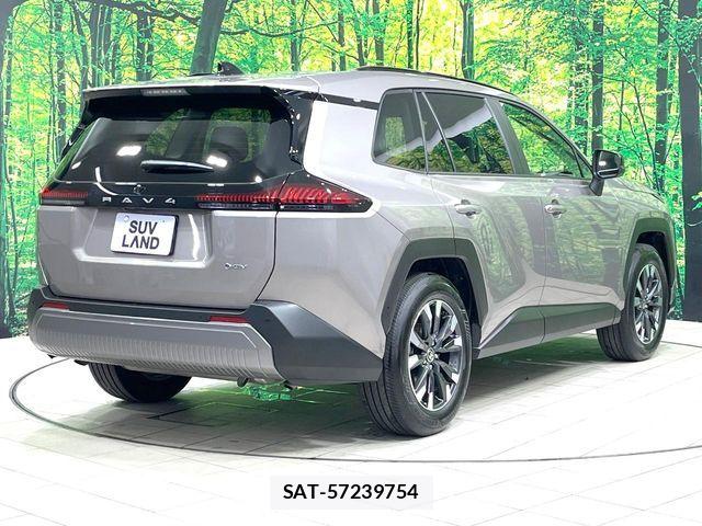 Toyota RAV4 2026-05 8246505-18