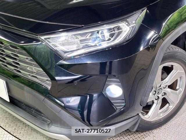 Toyota RAV4 2019-07 8246507-11