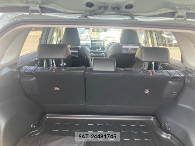 Toyota RAV4 2022-03 8316699-24