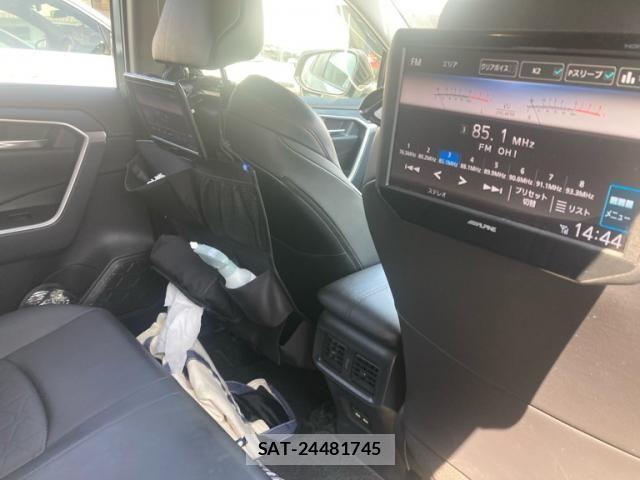 Toyota RAV4 2022-03 8316699-25