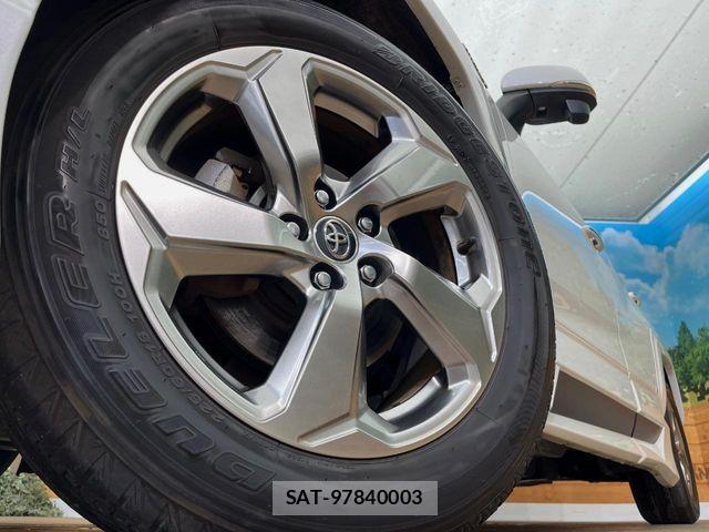 Toyota RAV4 2019-07 8316702-14