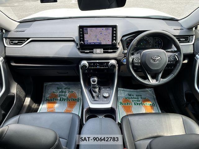 Toyota RAV4 2021-04 8316701-1