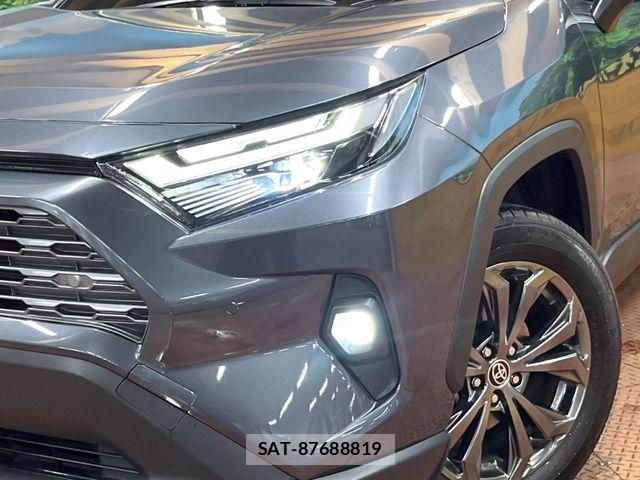 Toyota RAV4 2023-09 8337626-11