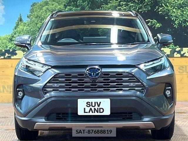 Toyota RAV4 2023-09 8337626-13