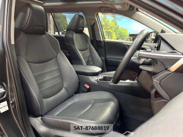 Toyota RAV4 2023-09 8337626-7