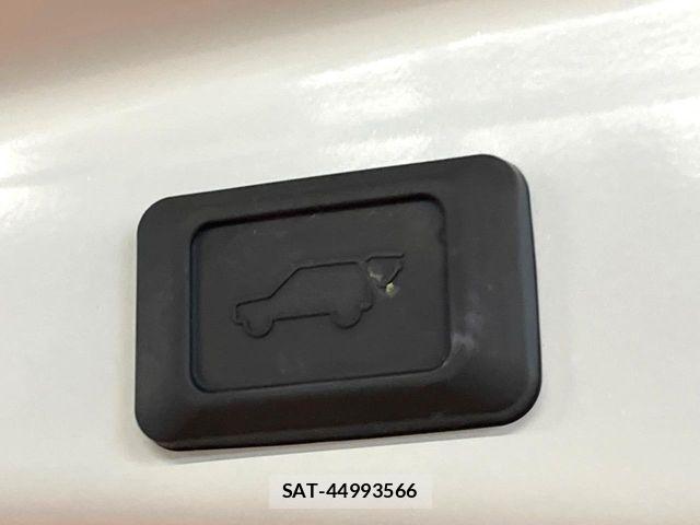 Toyota RAV4 2019-07 8337629-9