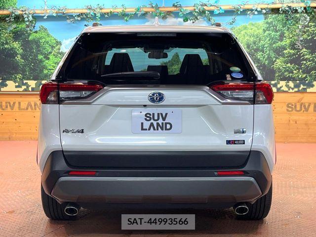 Toyota RAV4 2019-07 8337629-16