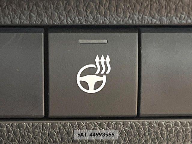 Toyota RAV4 2019-07 8337629-8