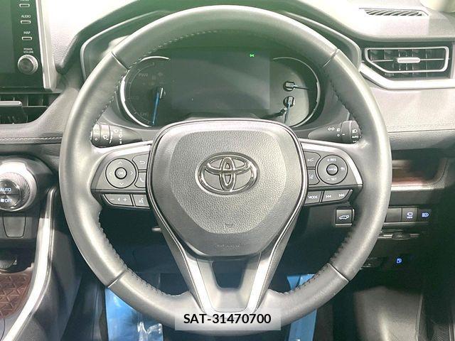 Toyota RAV4 2021-12 8337627-10