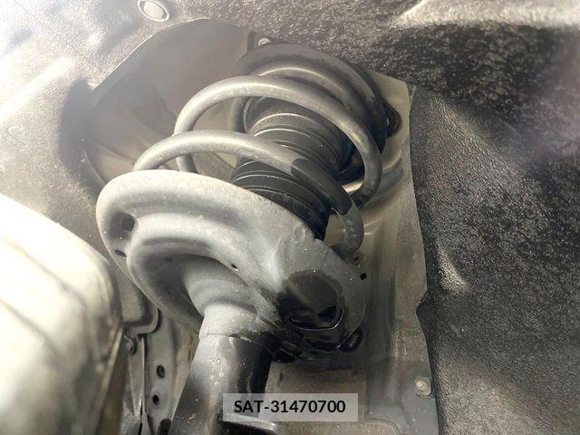 Toyota RAV4 2021-12 8337627-19