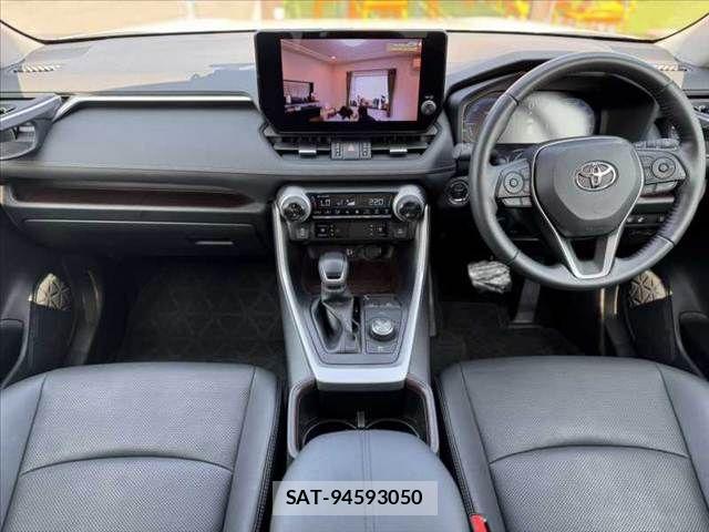 Toyota RAV4 2022-12 8337628-1