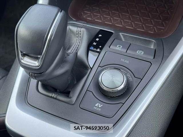 Toyota RAV4 2022-12 8337628-21