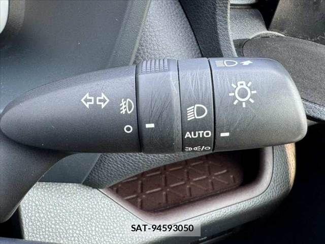 Toyota RAV4 2022-12 8337628-25