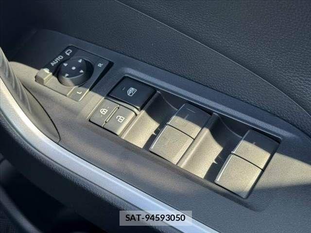 Toyota RAV4 2022-12 8337628-28