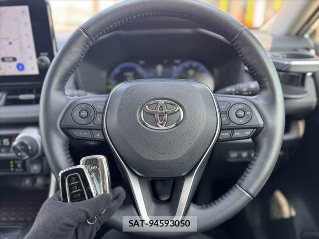 Toyota RAV4 2022-12 8337628-4