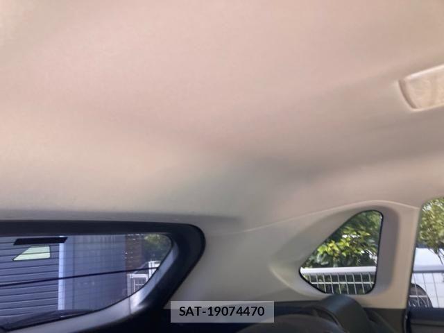 Toyota RAV4 2020-11 8337632-15
