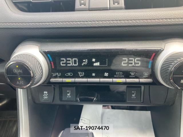 Toyota RAV4 2020-11 8337632-17