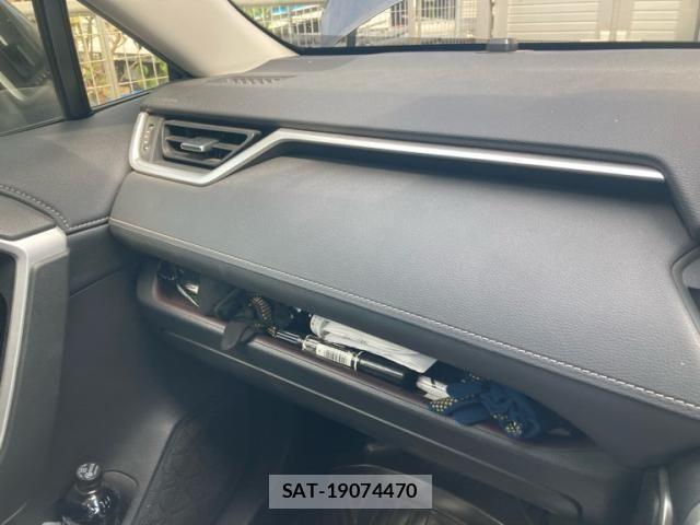 Toyota RAV4 2020-11 8337632-18