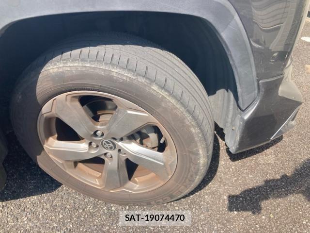 Toyota RAV4 2020-11 8337632-4