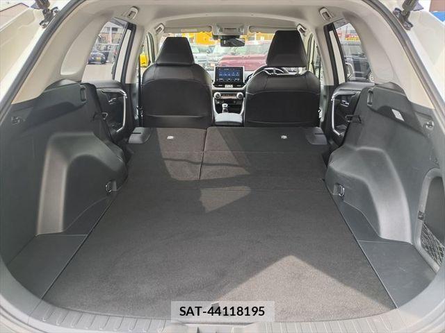 Toyota RAV4 2019-09 8355480-10