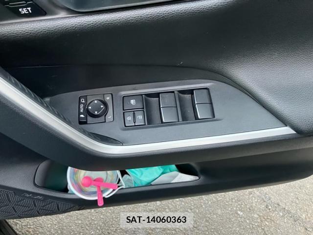 Toyota RAV4 2021-09 8355479-11