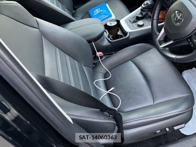 Toyota RAV4 2021-09 8355479-14