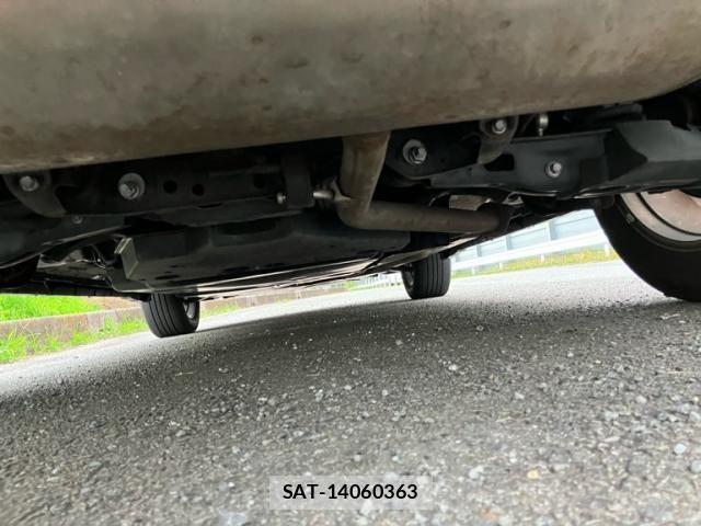 Toyota RAV4 2021-09 8355479-23