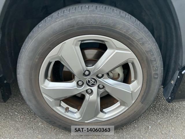 Toyota RAV4 2021-09 8355479-2