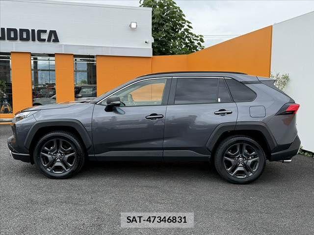 Toyota RAV4 2025-06 8355477-10
