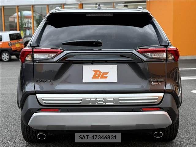 Toyota RAV4 2025-06 8355477-13