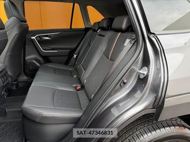 Toyota RAV4 2025-06 8355477-17