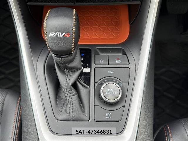 Toyota RAV4 2025-06 8355477-27
