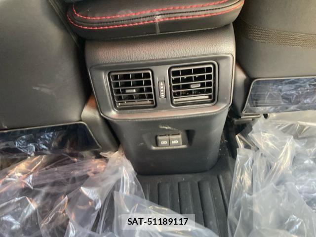 Toyota RAV4 2023-09 8355476-18