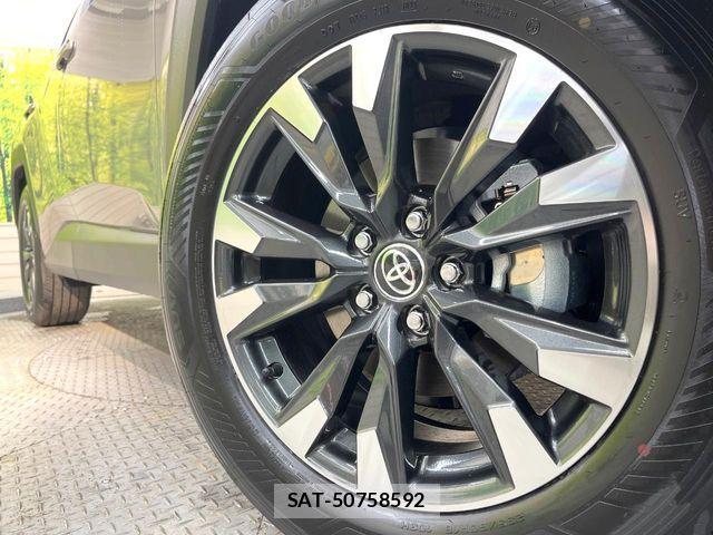 Toyota RAV4 2026-07 8355474-12